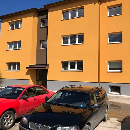 Apartment Apelsini
