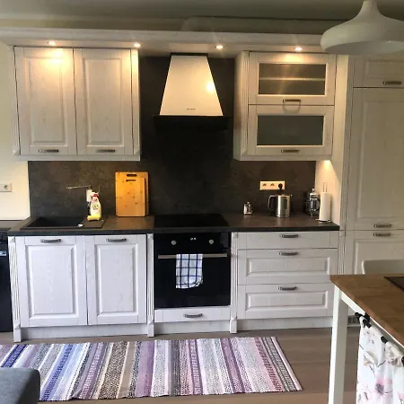Apelsini Apartman *
